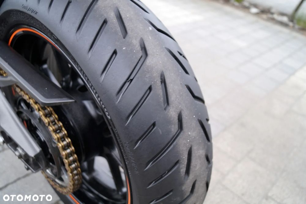 Yamaha MT - 17