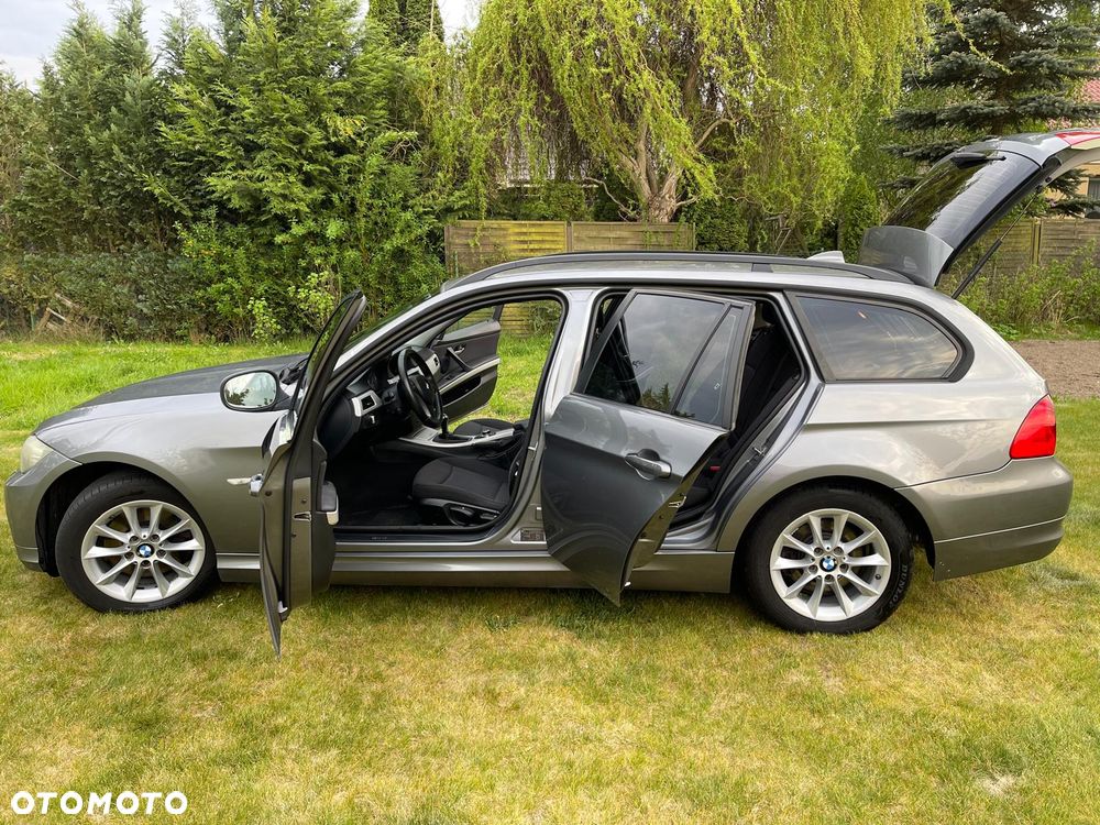 BMW Seria 3 318d - 10