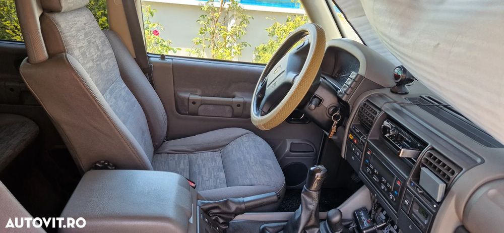 Land Rover Discovery TD5 HSE - 10