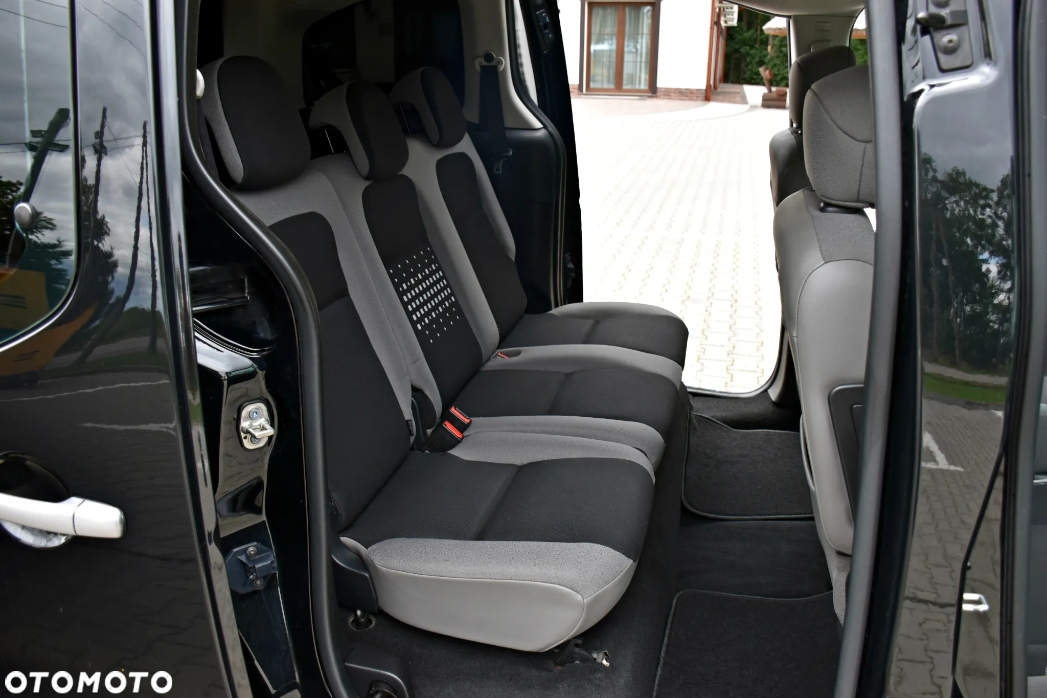 Citroën Berlingo Multispace BlueHDi 100 FEEL - 32