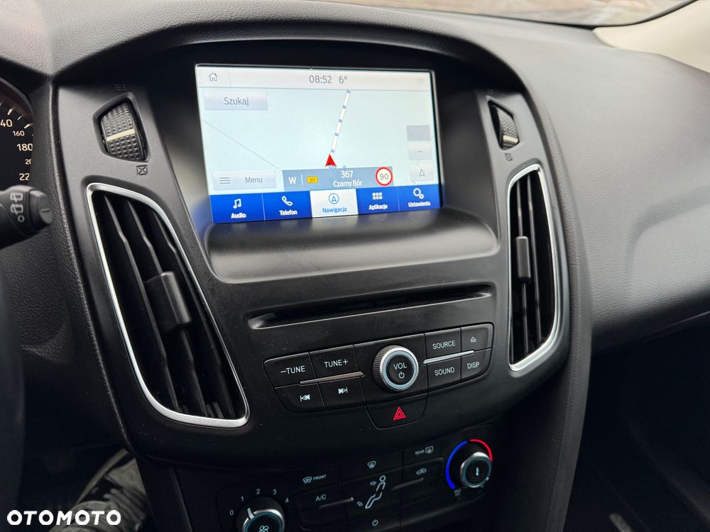 Ford Focus 1.0 EcoBoost Titanium - 9