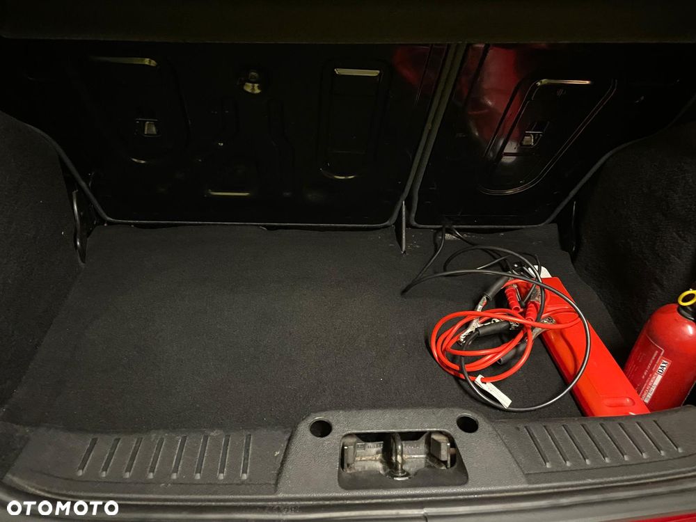 Ford Fiesta 2009 photo 3