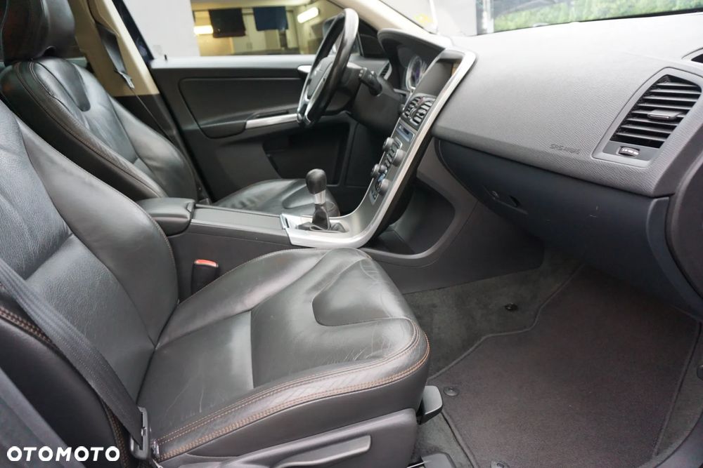 Volvo XC 60 D3 Momentum - 18