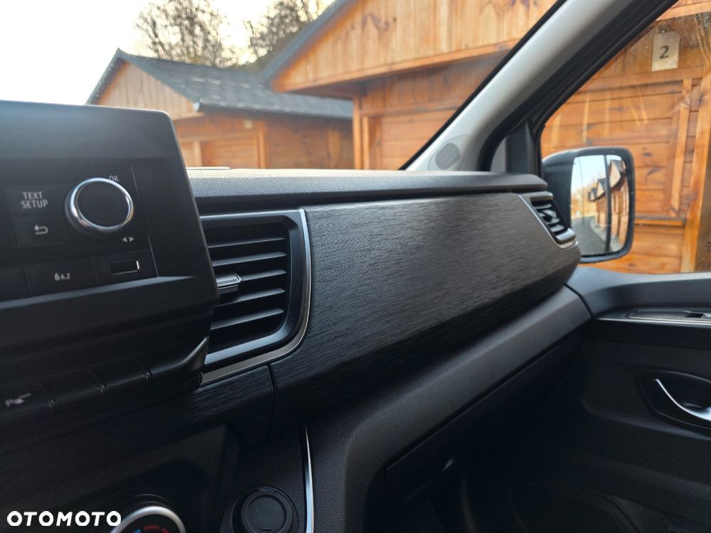 Renault Trafic - 18