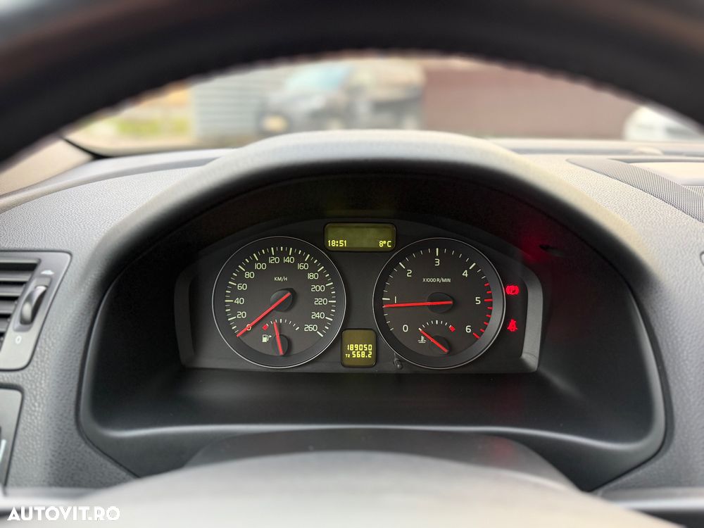 Volvo V50 1.6 D Momentum - 18