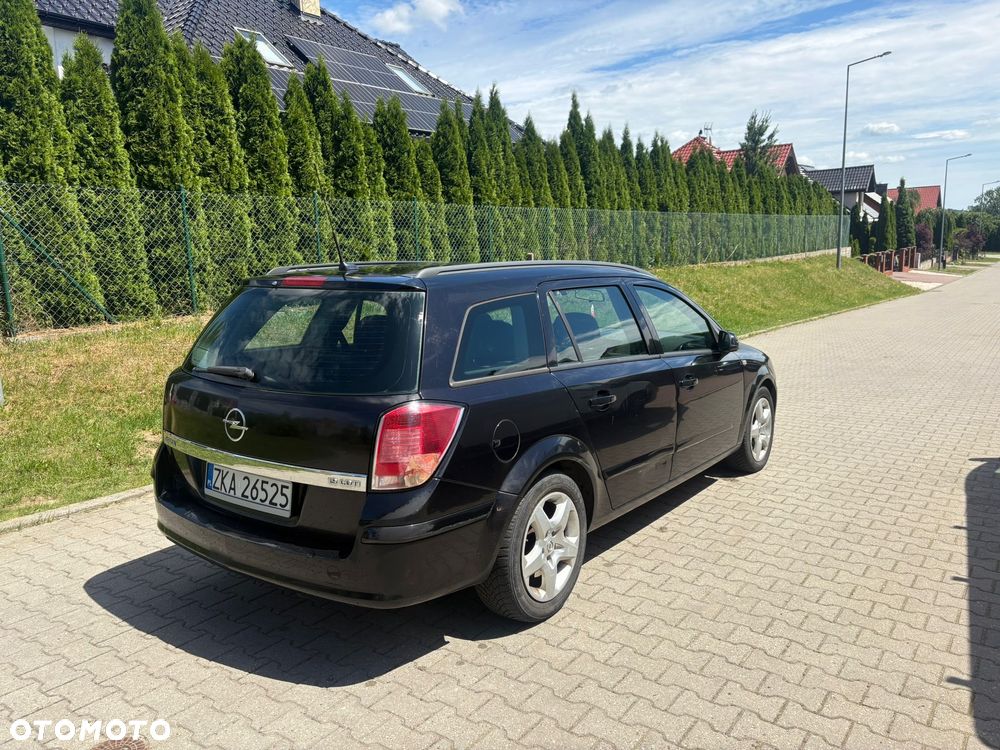Opel Astra 1.9 CDTI Enjoy - 9