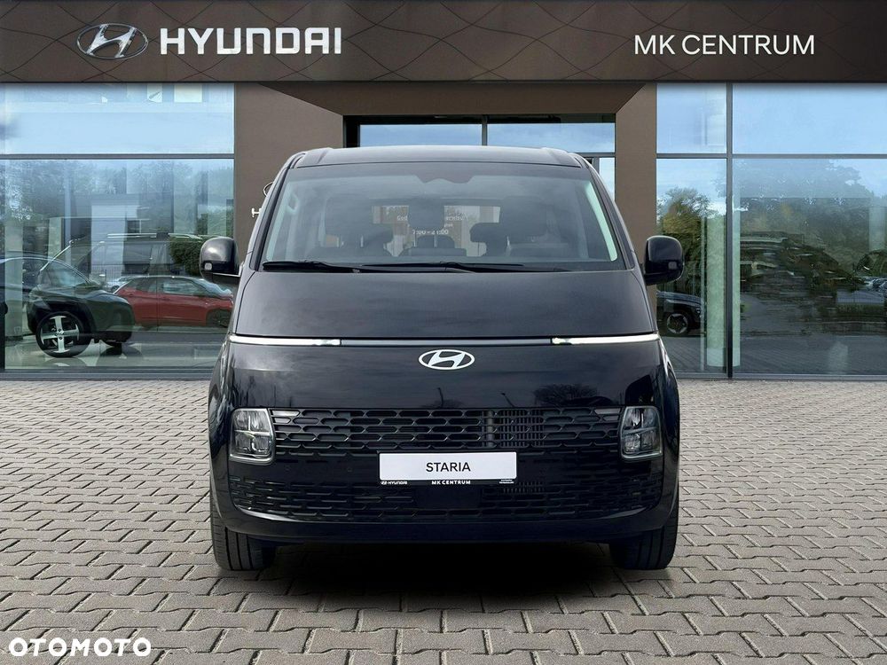 Hyundai Staria - 8