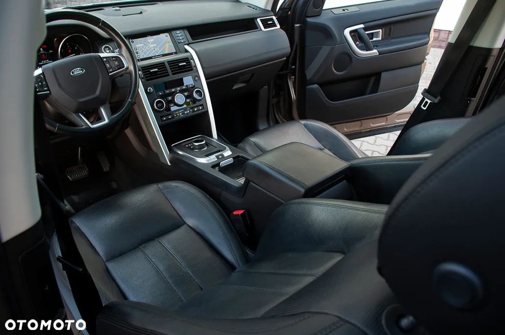 Land Rover Discovery Sport TD4 HSE Luxury - 19