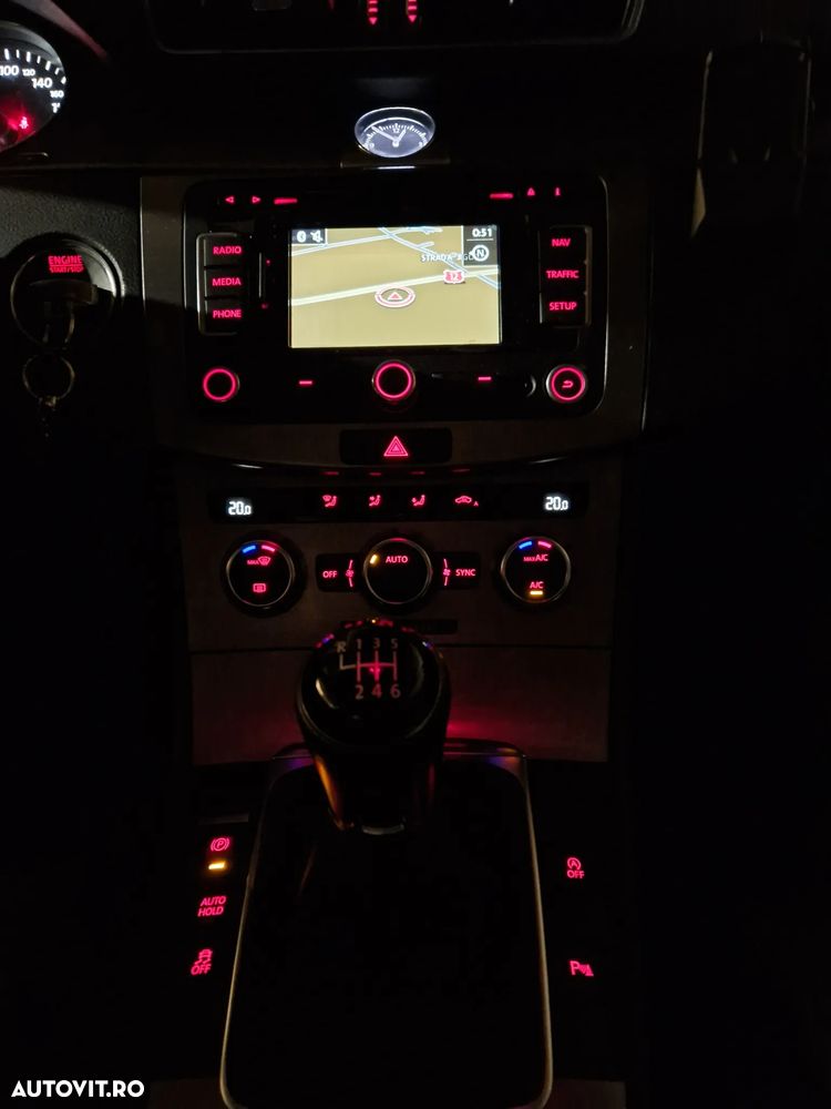 VOLKSWAGEN Passat 2013 — imagine 25