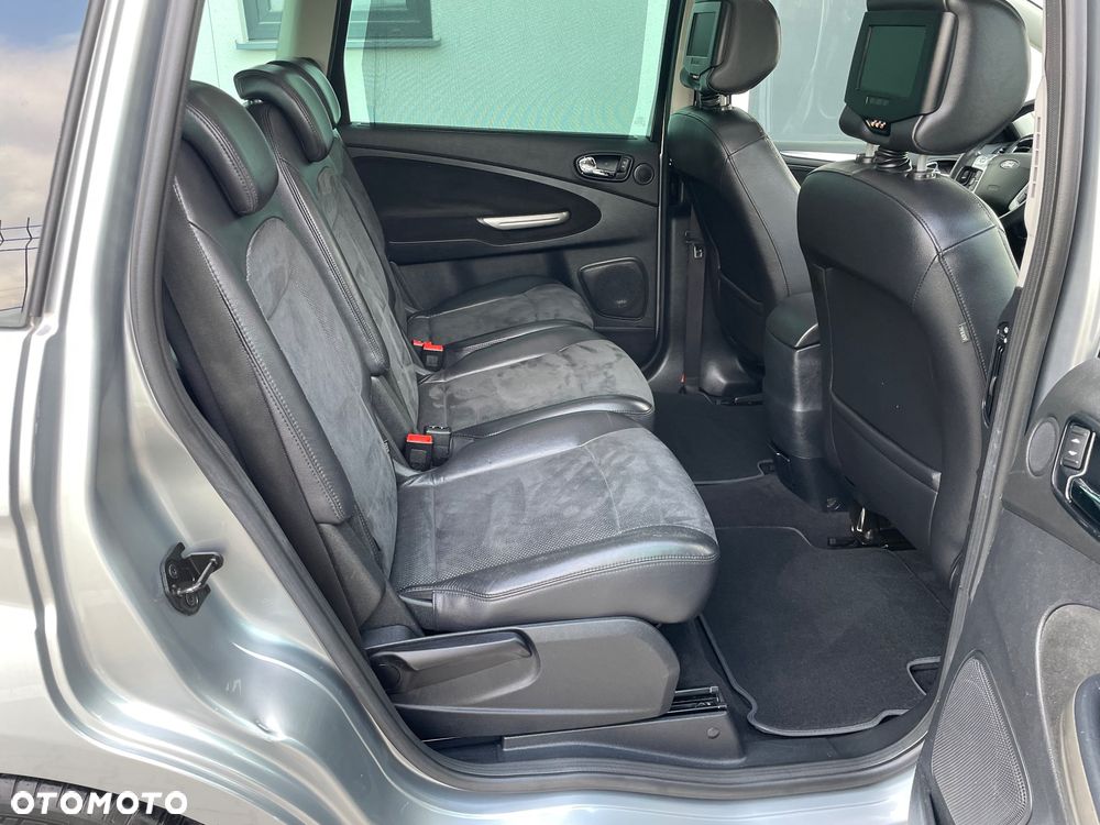 Ford S-Max - 26