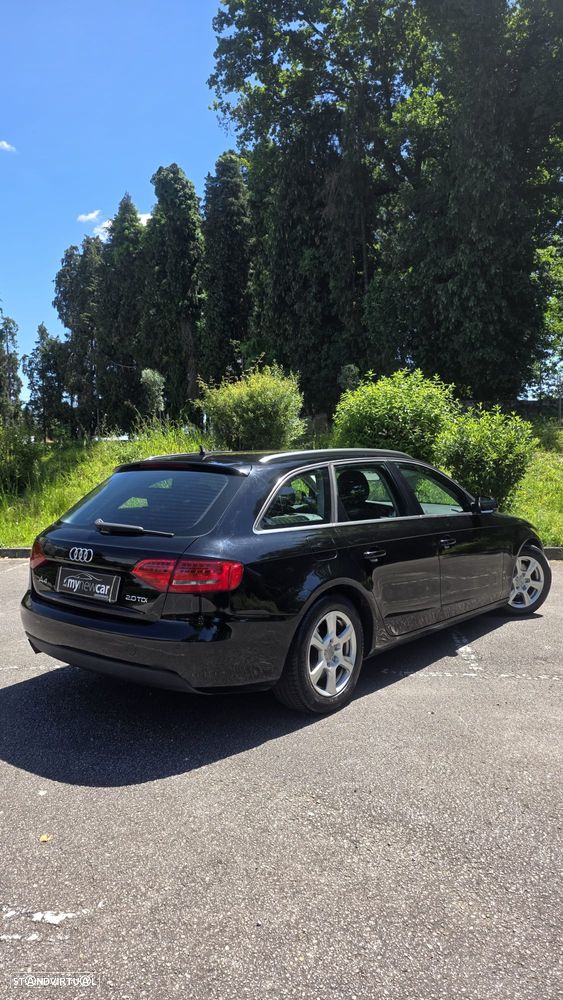 Audi A4 Avant 2.0 TDI Exclusive - 4