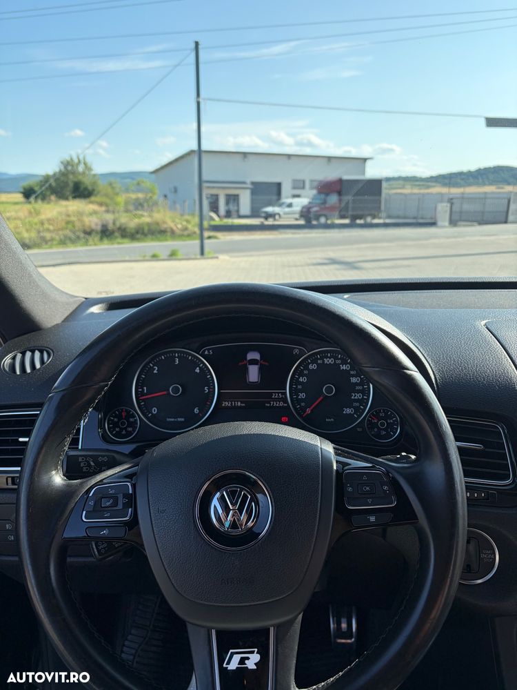 Volkswagen Touareg - 8