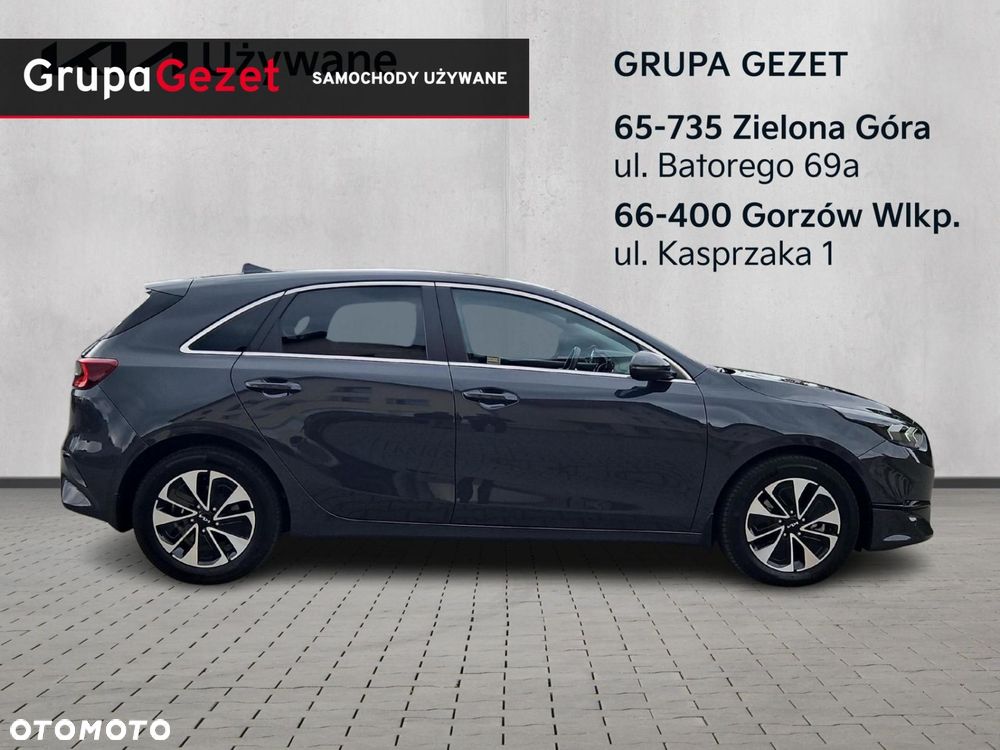 Kia Ceed - 8