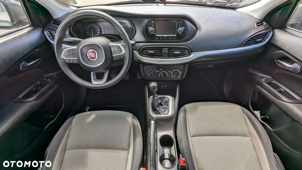 Fiat Tipo 1.4 16V Easy - 21