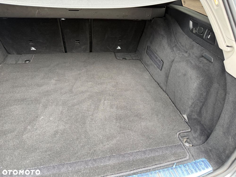 Mercedes-Benz Klasa E 220 d 4-Matic All-Terrain - 17