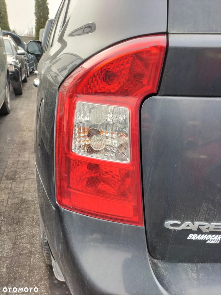 KOMPLET FOTELI  SKÓRZANYCH PRZÓD TYŁ 3 RZĄD KIA CARENS III 06-12r KOD LAK. 1U - 10