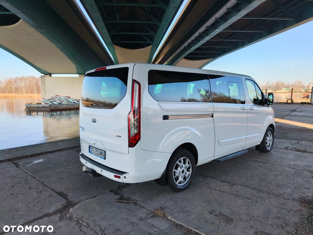 Ford Tourneo Custom 300 L2H1 VA Titanium - 5