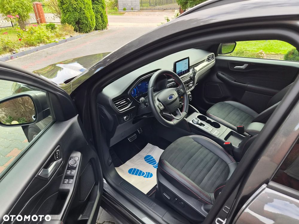 Ford Kuga 2.5 Duratec PHEV ST-LINE X - 18