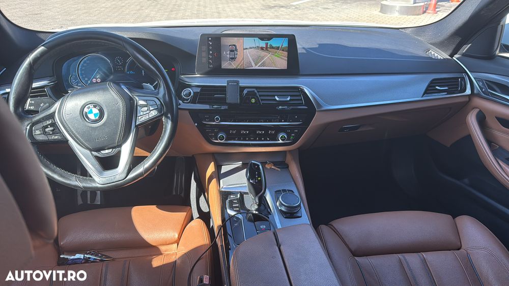 BMW Seria 5 530d xDrive AT - 2