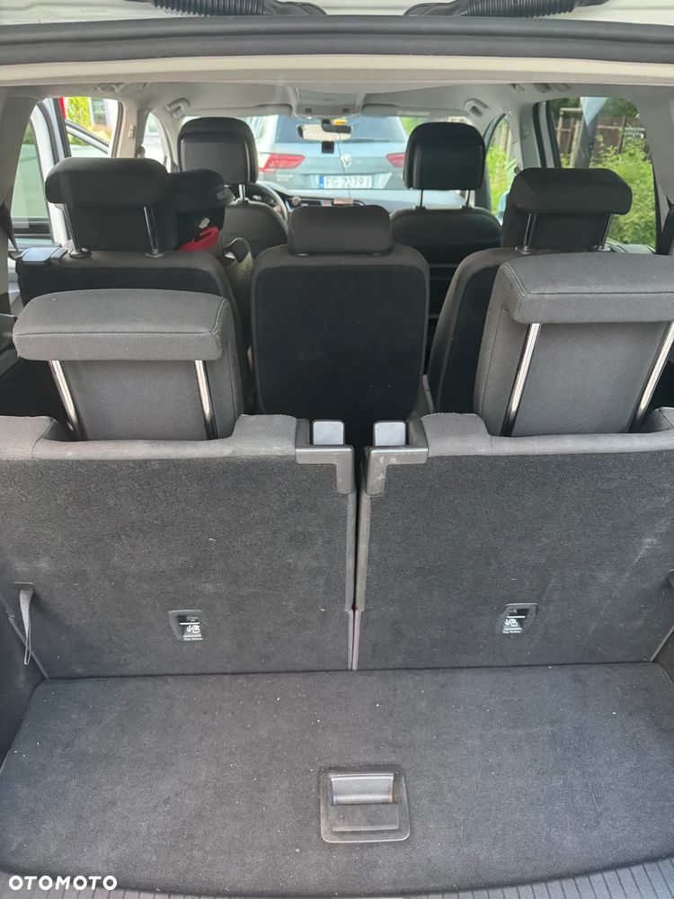 Volkswagen Touran 1.6 TDI SCR (BlueMotion Technology) DSG Comfortline - 10