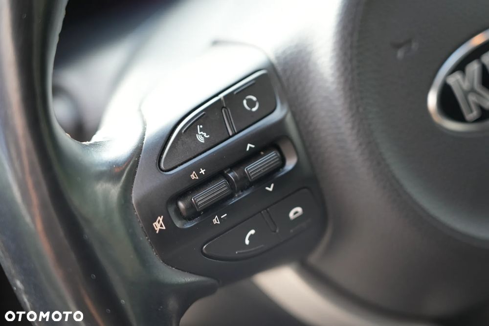 Kia Picanto 1.0 L - 12