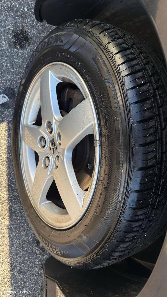 Peugeot 407 1.6 HDi Premium - 19