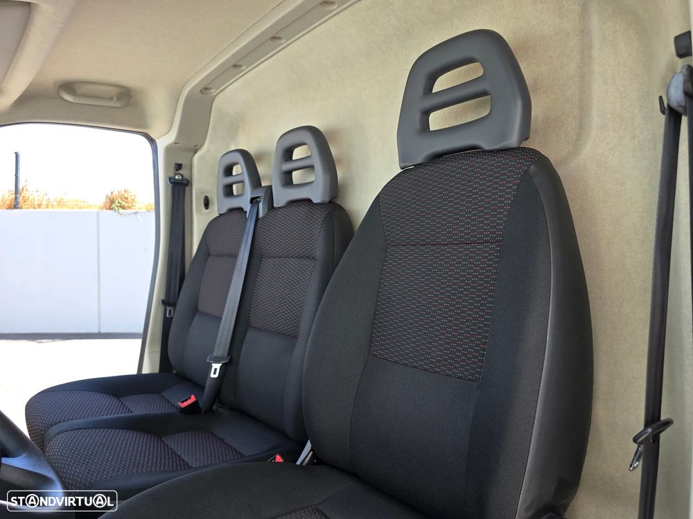 Peugeot BOXER 2.2 BLUEHDI / GARANTIA / NACIONAL - L1H1 - 15