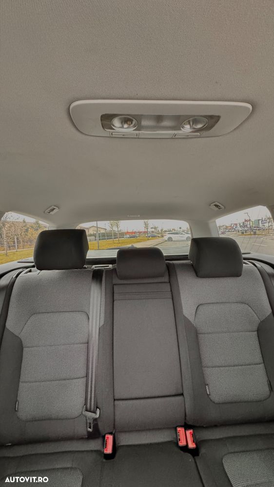 Volkswagen Passat 2.0 TDI SCR DSG BlueMotion Highline - 11