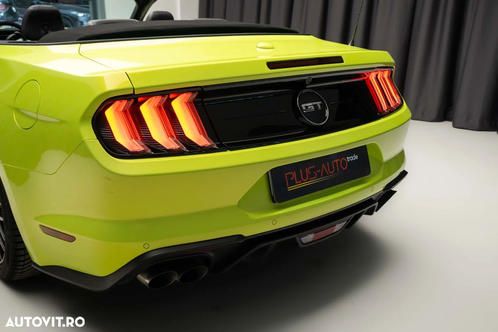 Ford Mustang - 5