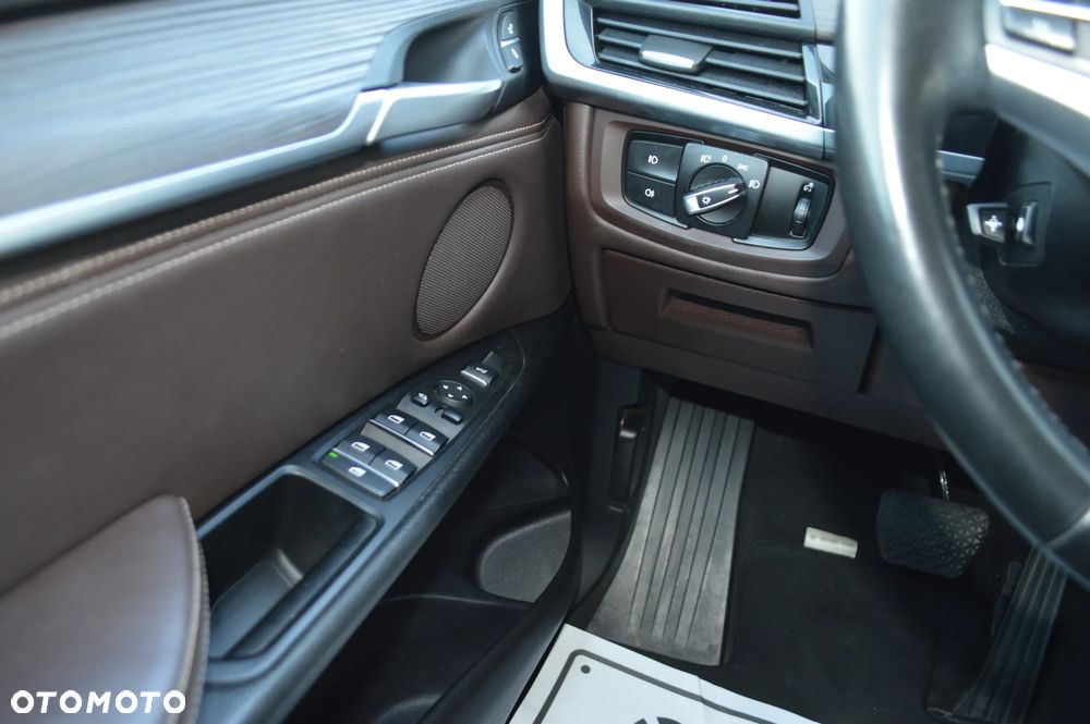 BMW X5 xDrive25d - 16