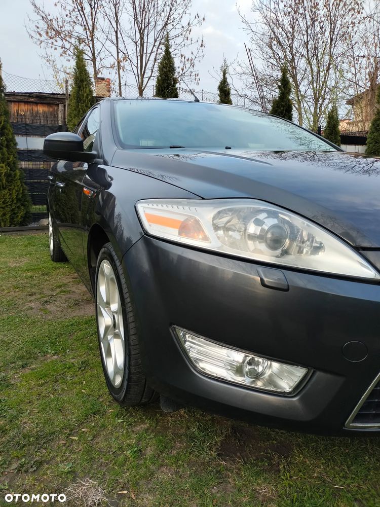 Ford Mondeo 2.5 Ghia - 10