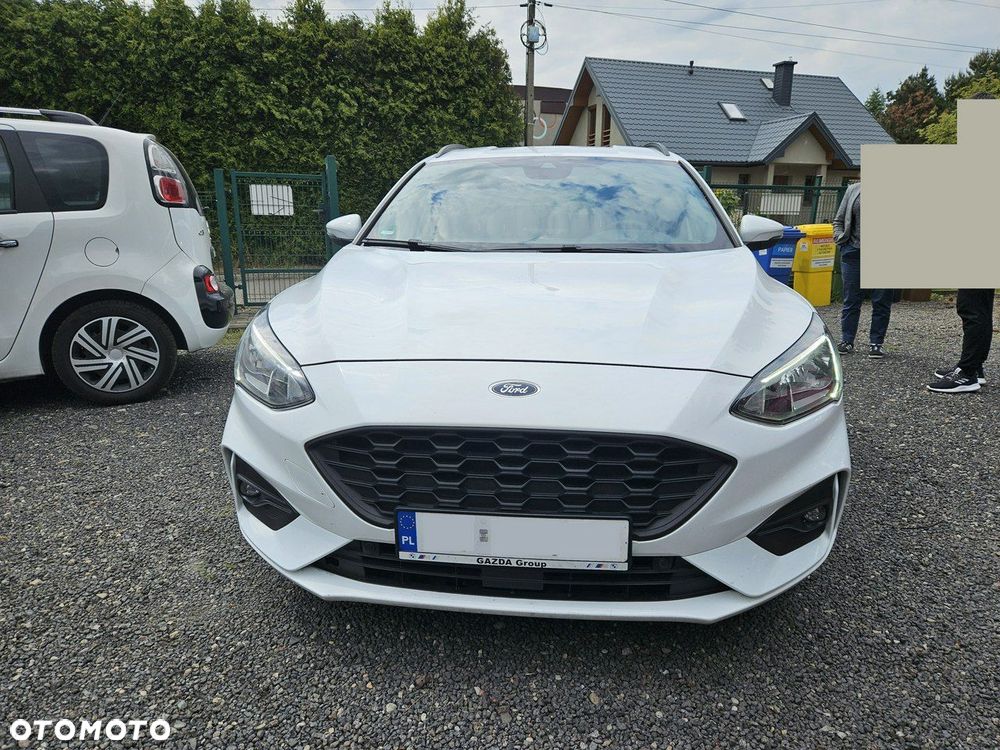Ford Focus 1.5 EcoBlue Start-Stopp-System ST-LINE DESIGN - 2