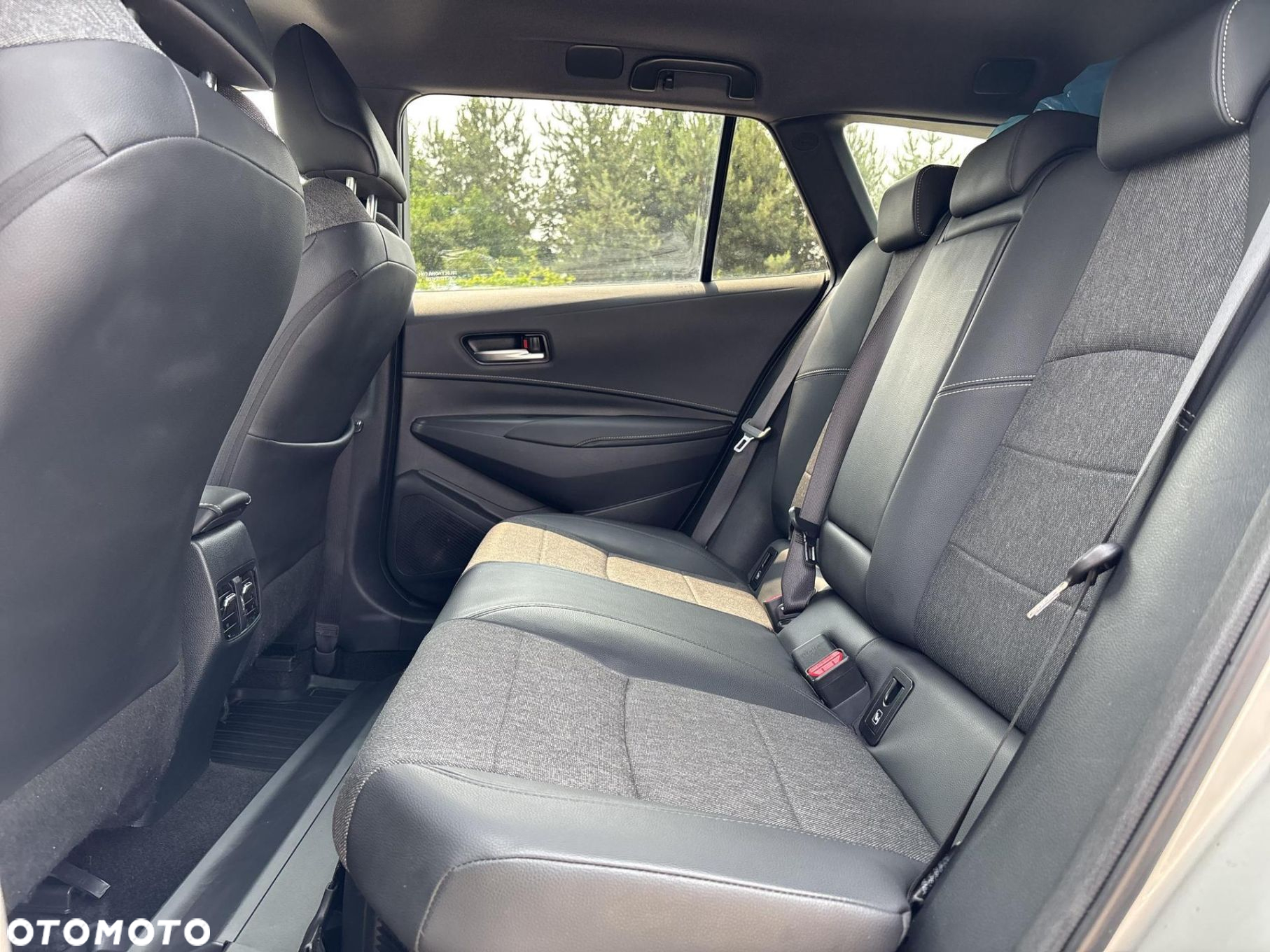Toyota Corolla - 14