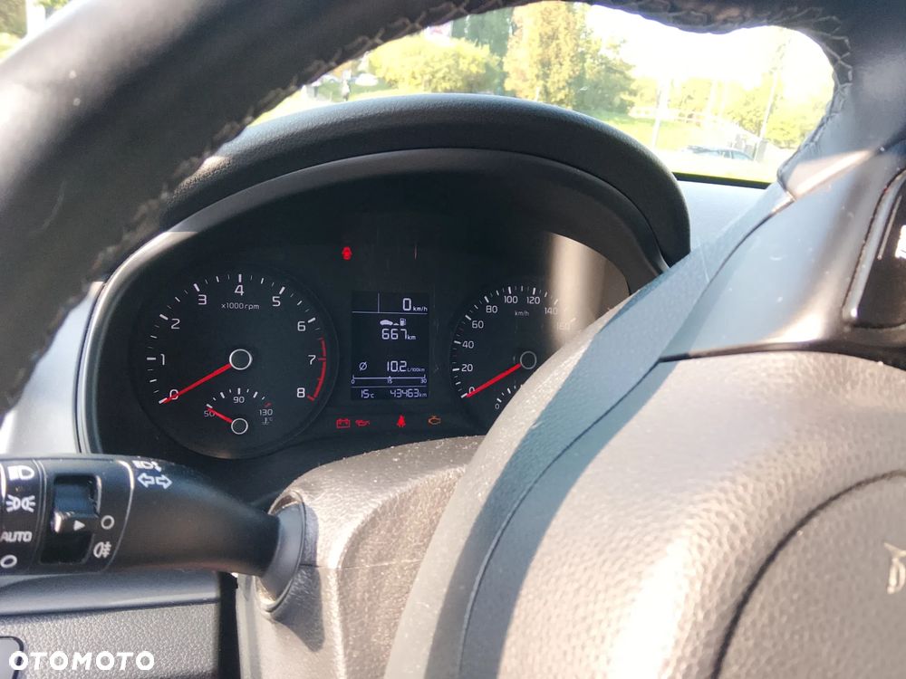 Kia Stonic 2022 photo 2