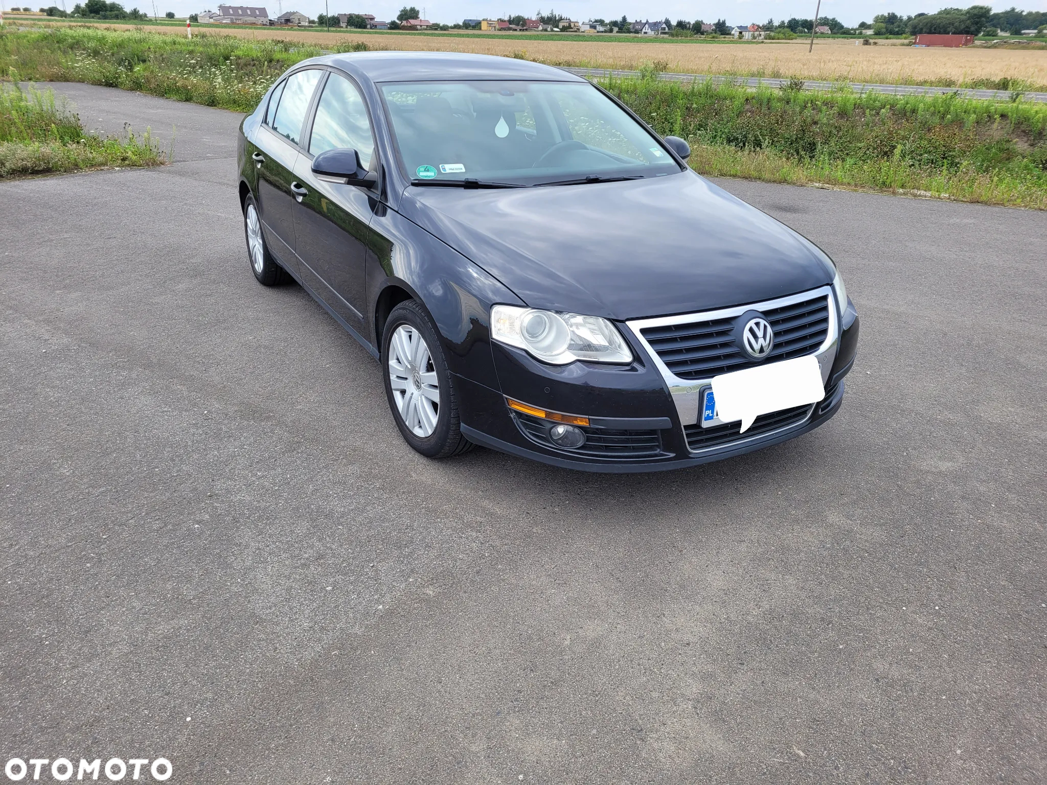 Volkswagen Passat 2.0 TDI DPF Trendline - 2