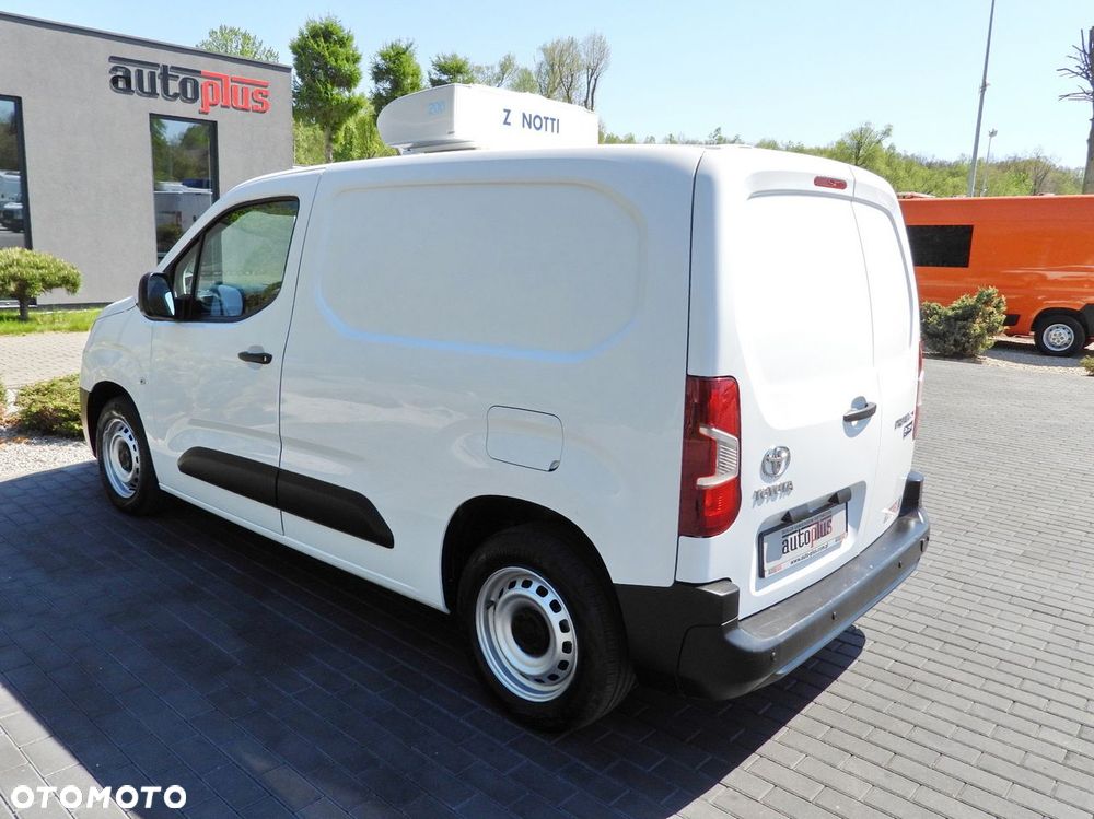 Toyota PROACE CITY  FURGON CHŁODNIA  -15*C ZASILANIE 230V TEMPOMAT KLIMATYZACJA  100KM - 11