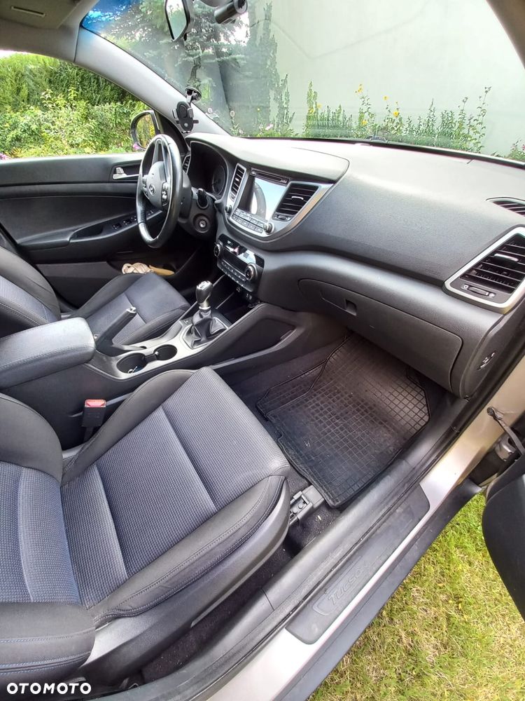 Hyundai Tucson 1.6 GDI BlueDrive Comfort 2WD - 9