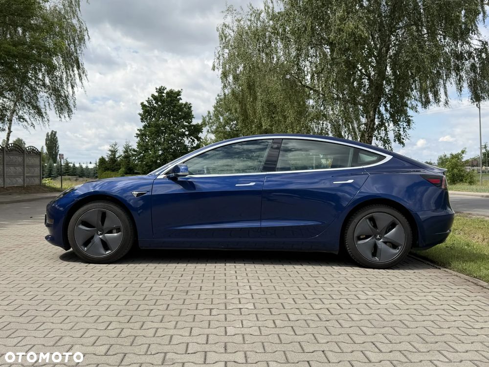 Tesla Model 3 Standard Range Plus - 4