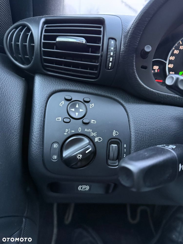 Mercedes-Benz CLC 180 Kompressor - 36