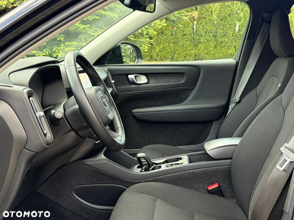 Volvo XC 40 B3 Ultra Dark - 9