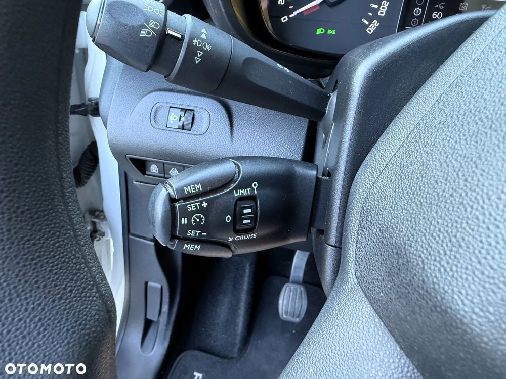 Toyota Proace City Verso 1.5 D-4D Business - 35