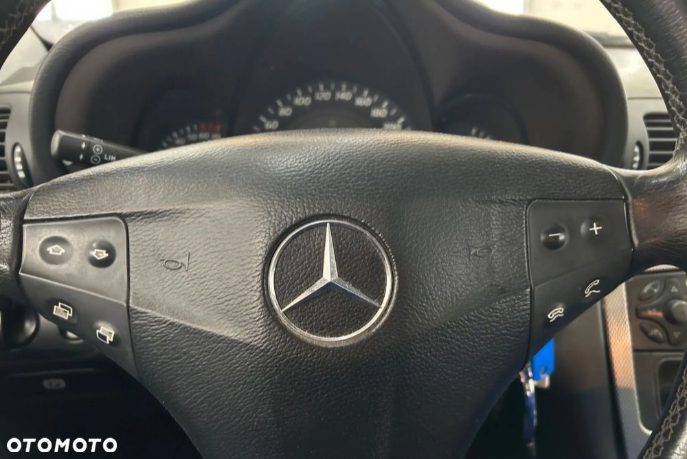 Mercedes-Benz Klasa C 180 - 14