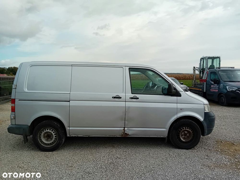 Volkswagen Transporter - 3