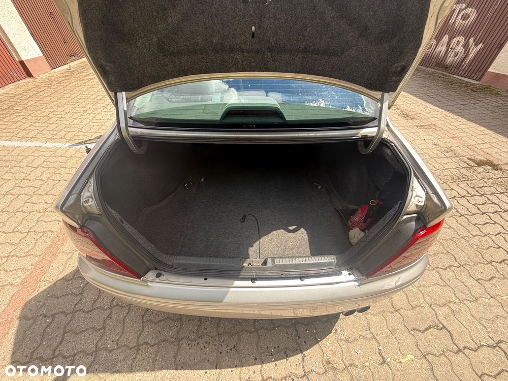 Honda Accord 2.0 ES - 18