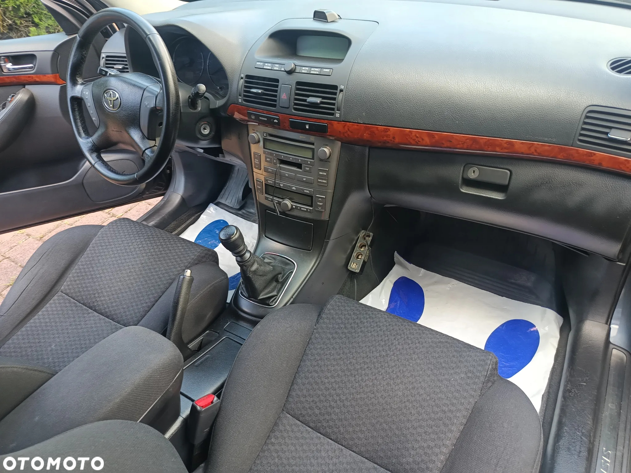 Toyota Avensis - 9