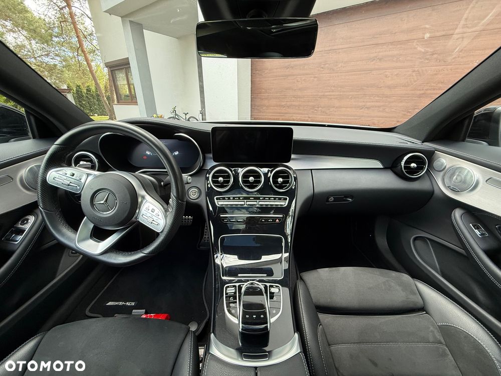 Mercedes-Benz Klasa C 220 d 4Matic 9G-TRONIC AMG Line - 22
