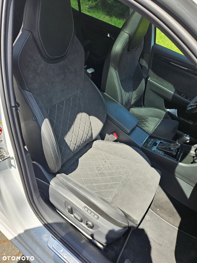 Skoda Superb 2.0 TSI 4x4 Sportline DSG - 8
