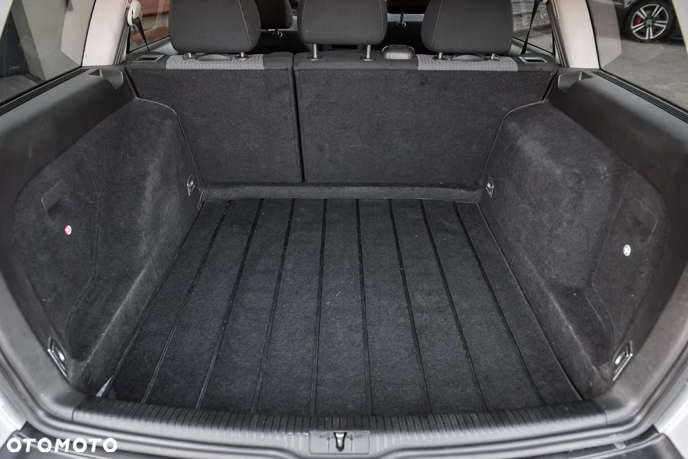 Volkswagen Golf 1.9 TDI Comfortline - 25