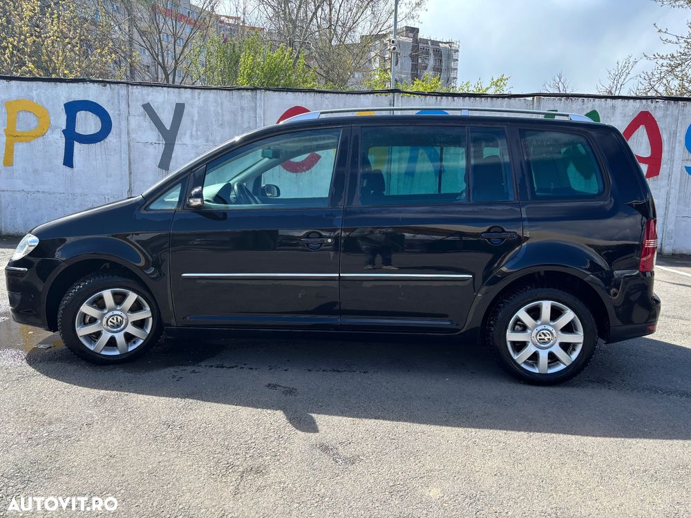 Volkswagen Touran - 5