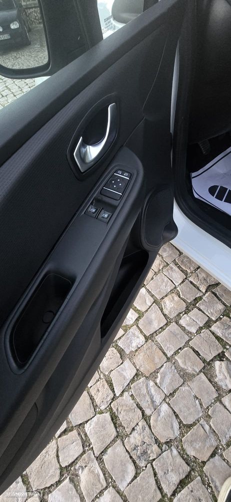 Renault Clio (Energy) TCe 75 Start & Stop LIFE - 8